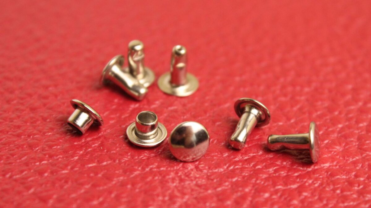 rivetti made in italy per la moda