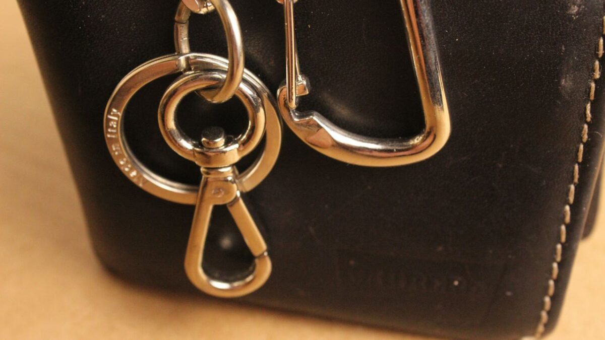 key rings and wallet chains